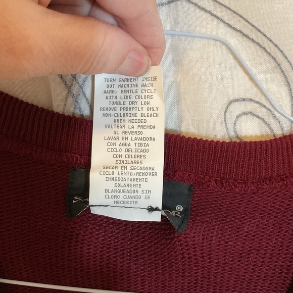 New women's Sag Harbor button up sleeveless sweater‎ Berry size small - Picture 3 of 7